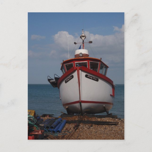 Carte Postale Bateau De Pêche Brume Du Matin Sur La Plage (Devant)