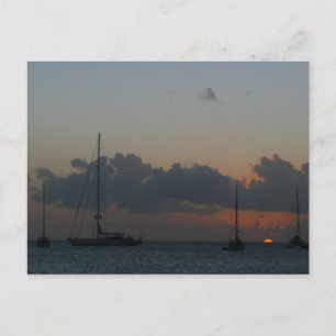 Carte Postale Bateaux à voile dans Sunset Tropical Seascape