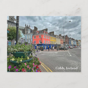 Carte Postale Bâtiments colorés le long de Main Street Cobh, Irl