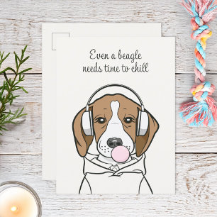 Carte Postale Beagle détendu avec Bubble Gum Mignon Drôle de Chi