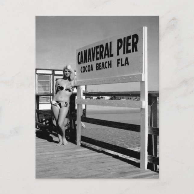 Carte Postale Bikini fille à Canaveral Pier Cocoa Beach Floride (Devant)