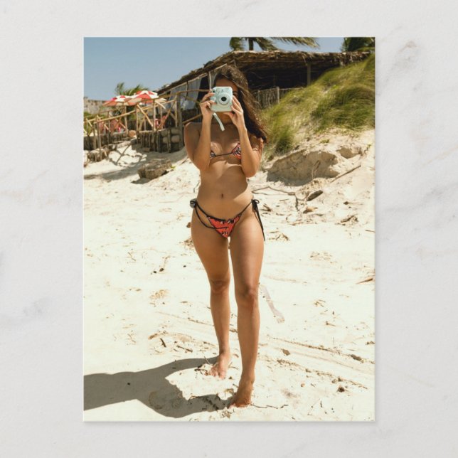Carte Postale Bimbo de plage avec caméra (Devant)