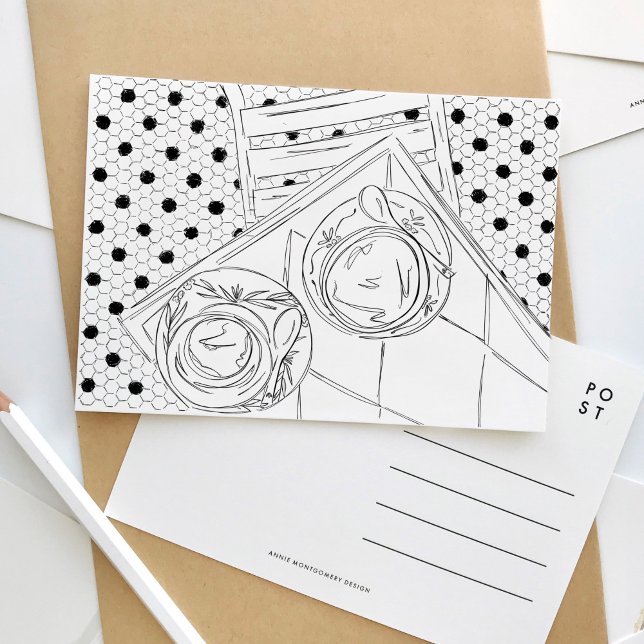 Carte postale Bistro Paris noir et blanc (Black and white Paris cafe bistro travel postcard.)