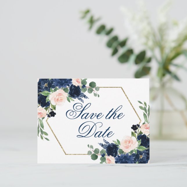 Carte Postale Blooms Chics | Navy Blue and Blush Enregistrer la  (Debout devant)
