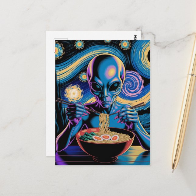 Carte Postale Blue Alien Eating Ramen (Devant/Arrière en situation)