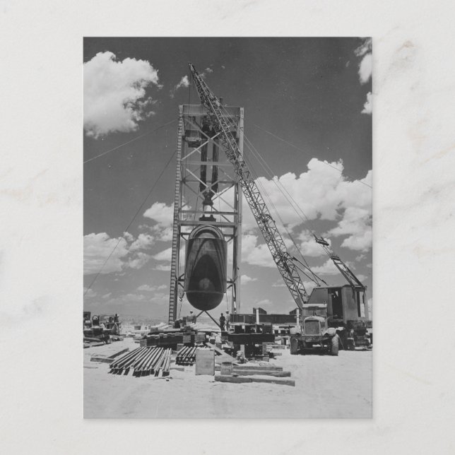 Carte Postale Bombe atomique Jumbo positionnée pour le test de t (Devant)