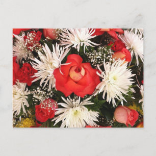 Carte Postale Bouquet de rose rouge et fleurs blanches