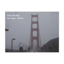 Carte postale brumeuse de golden gate bridge