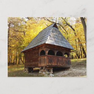Carte Postale Cabine roumain rustique en bois en automne