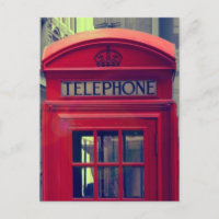 Cabine téléphonique publique rouge de ville