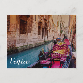 Carte Postale Canal avec gondole traditionnelle à Venise, Italie