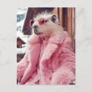 Carte Postale Capybara élégant en fourrure rose et lunettes de s