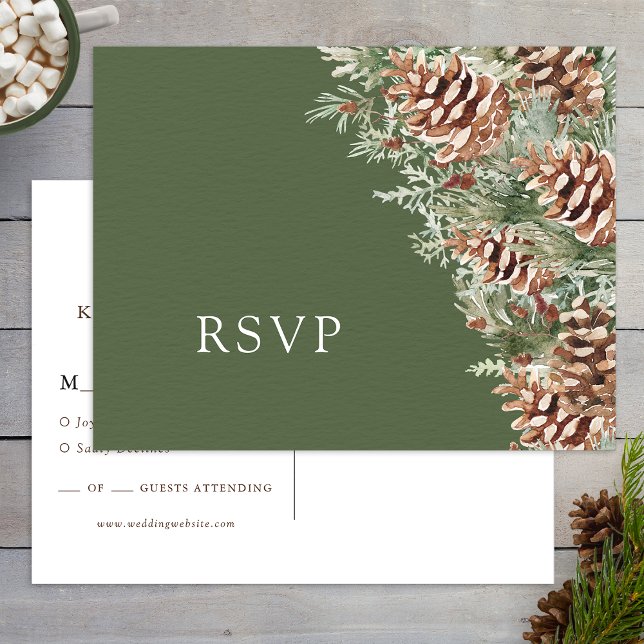 Carte Postale Carton de réponse de mariage bohème (Green Boho Pinecone Evergreen RSVP Wedding Postcard by Painted Paperie
)