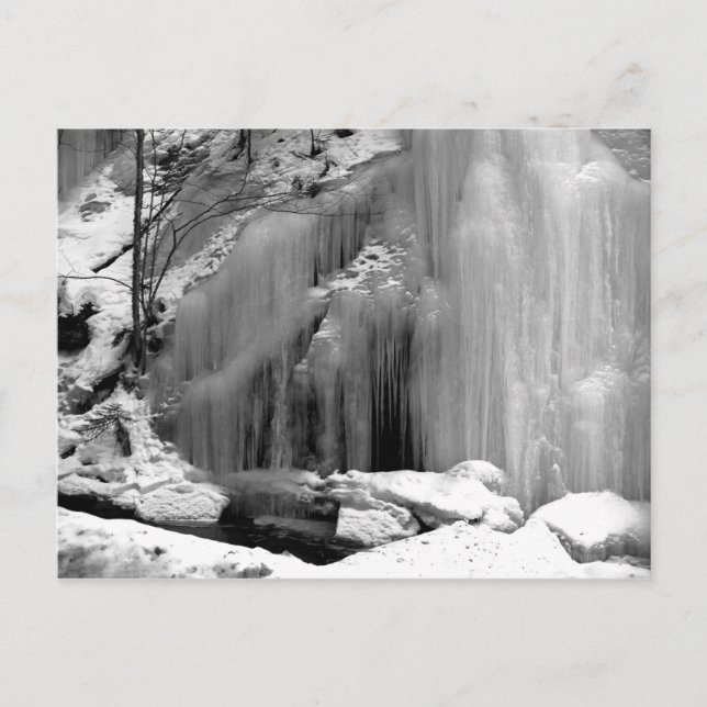 Carte Postale Cascade noire et blanche congelée (Devant)