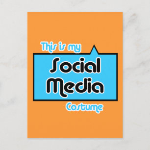 CARTE POSTALE C'EST MON COSTUME DE MÉDIAS SOCIAUX