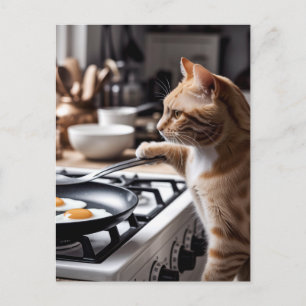 Carte Postale Chat roux mignon préparant des œufs pour le petit-