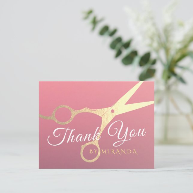 Carte Postale Ciseaux rose or moderne de coiffeur Maquillage Sal (Debout devant)