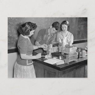 Carte Postale Classe de chimie, 1943