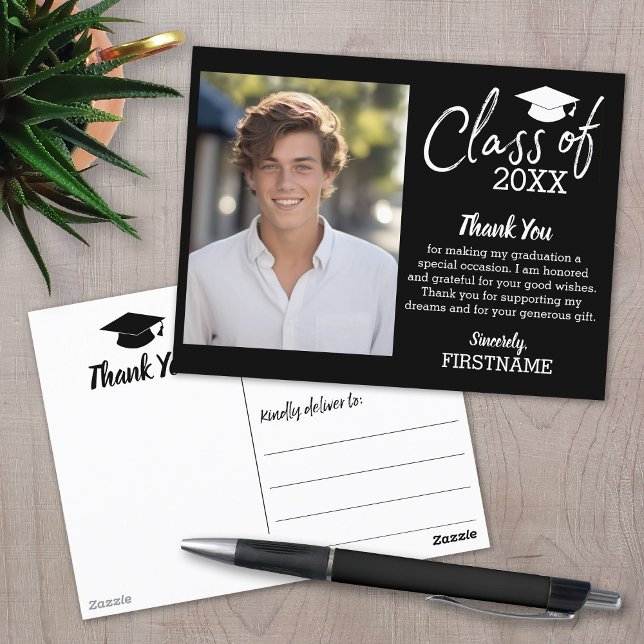 Carte Postale Classe de l'année Merci de diplôme en noir (Graduation Thank You Postcard)