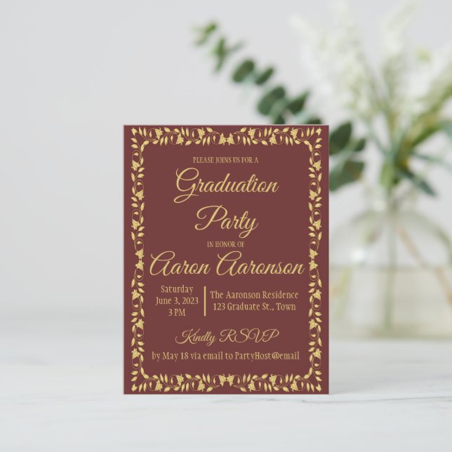 Carte Postale Classy Stylish Gold sur l'Invitation de graduation (Debout devant)