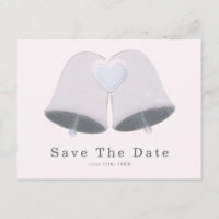 Cloches de mariage et engagement du cœur à la date