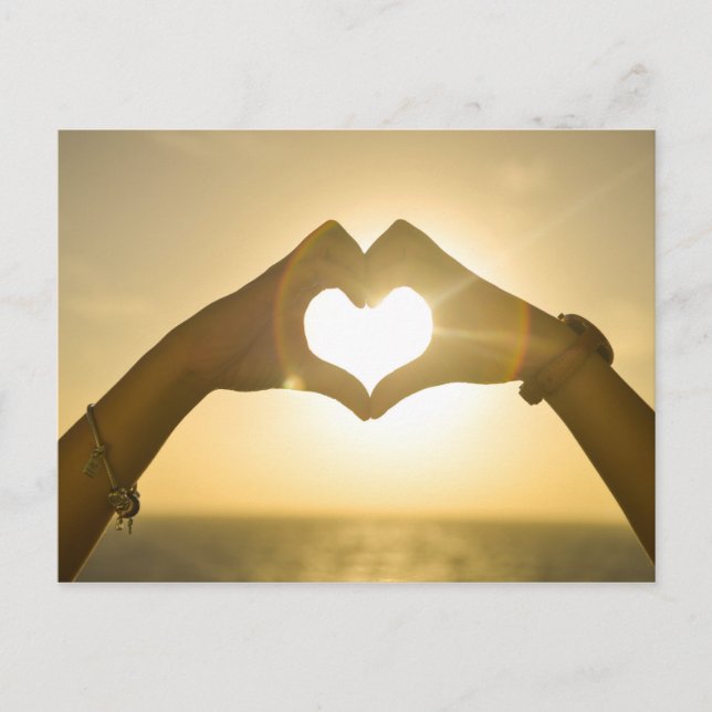 Carte Postale coeur-642068. COEUR MAINS SUNSET PHOTOGRAPHIE ARRI (Devant)