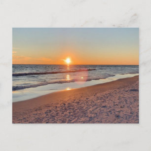 Carte Postale Coucher de soleil sur la plage dorée Photographie