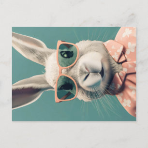 Carte Postale Couture rétro de lapin en chemise florale élégante