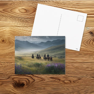 Carte Postale Cow-boys chevauchant dans une zone sauvage montagn