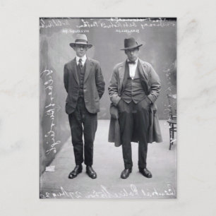Carte Postale Criminel noir et blanc vintage hommes coups de bât