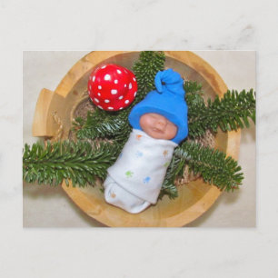 Carte Postale Cute Baby Elf sur pin avec tabouret : Argile polym