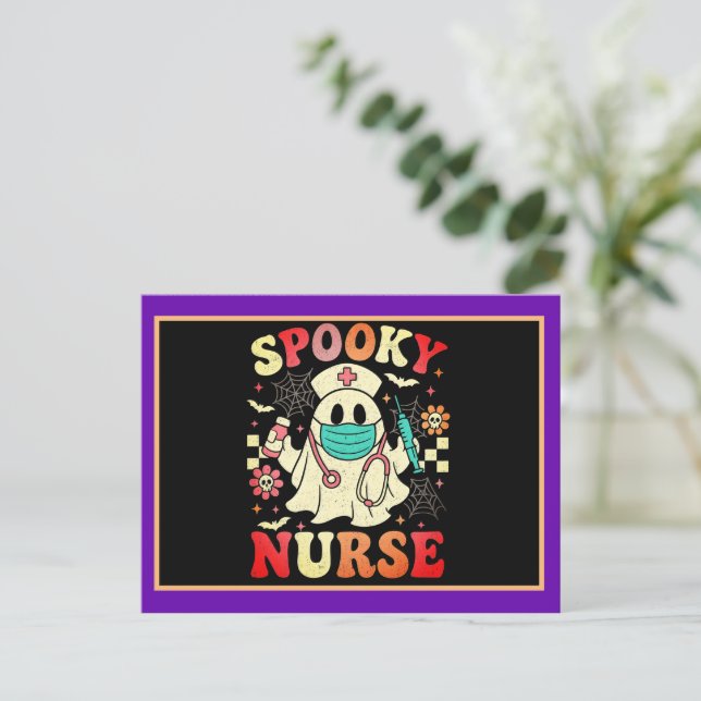 Carte Postale Cute Ghost Nurse Halloween Graphisme Retro Pastels (Debout devant)