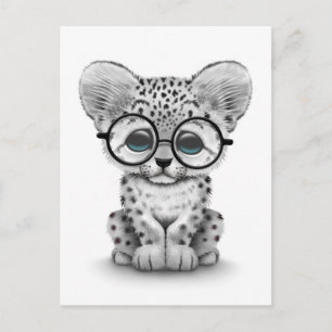 Carte Postale Cute Léopard de Neige Portant des lunettes en blan