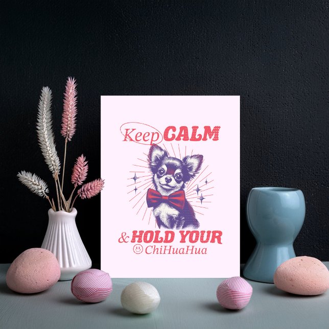 Carte Postale Cute Retro Chihuahua avec Bowtie rose - Gardez le  (This funny design uses retro fonts and vintage-style graphics in bright pink typography.)