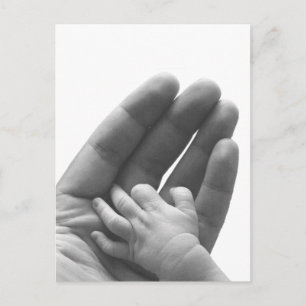 Carte Postale Dans la main de papa