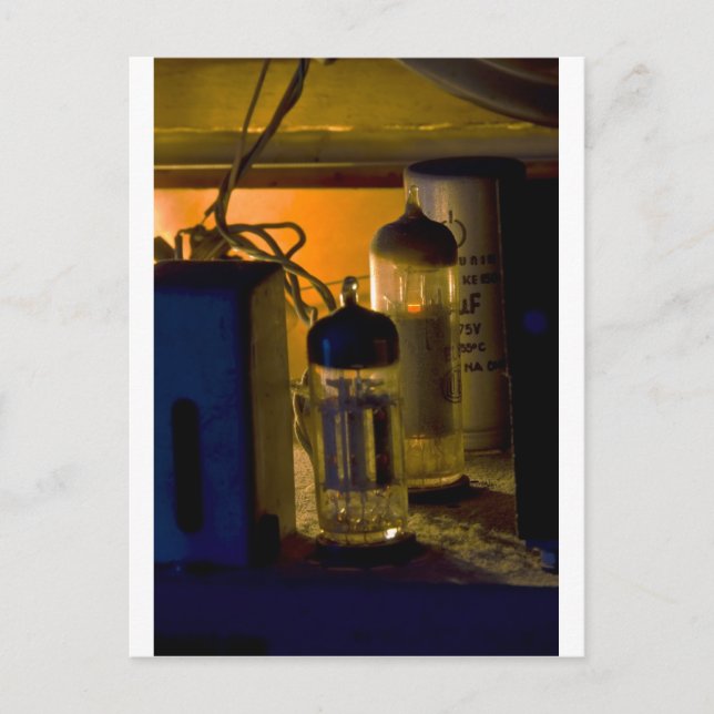 Carte Postale dans l'ancienne radio (Devant)