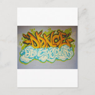 Carte Postale Dansez au-dessus du Graffiti Clouds