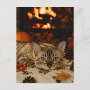 Carte postale d'automne cosy avec chat et cheminée