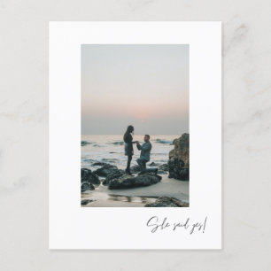 Carte postale de fiançailles photo "Elle a dit oui