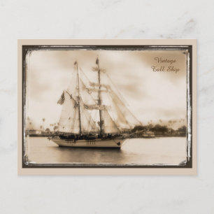 Carte postale de grand voilier tonifiée marron vin