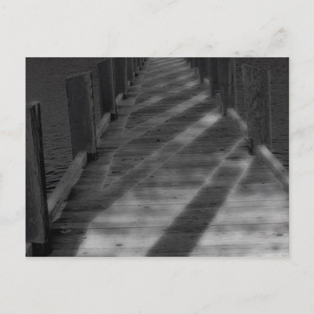 Carte postale de jetée sombre (Devant)