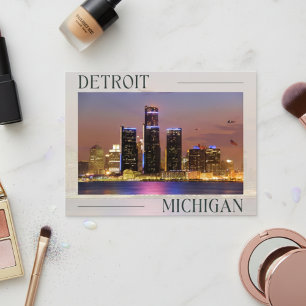 Carte Postale Découvrez la vie nocturne de Detroit, Michigan