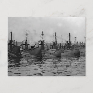 Carte Postale Des sous-marins prêts à l'action, 1911