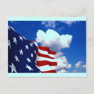 Carte Postale Drapeau américain dans le ciel bleu