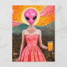 Drôle Alien dame en rose avec jus d'orange