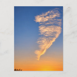 Carte postale du ciel au coucher de soleil doré av