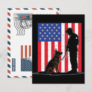 Carte postale d'un soldat patriotique tenant le dr