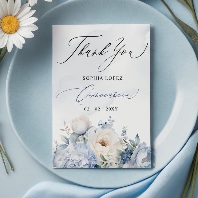 Carte Postale Dusty Blue Floral Quinceañera Merci (Dusty Blue Floral Quinceañera Thank You Postcard)