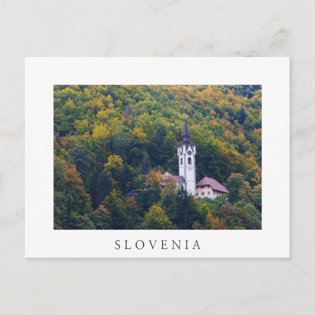 Carte Postale Église dans une forêt automnale en Slovénie (Devant)