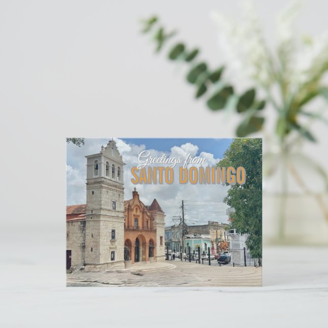 Carte Postale  Église de Saint-Domingue République dominicaine  (Debout devant)